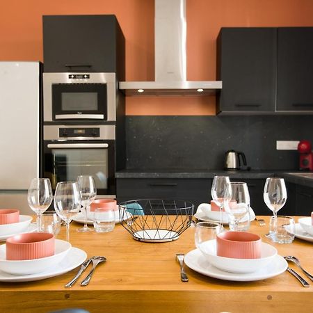 Magnifique T3 Totalement Renove, Hypercentre Rochefort, Arrivee Autonome ! Екстер'єр фото